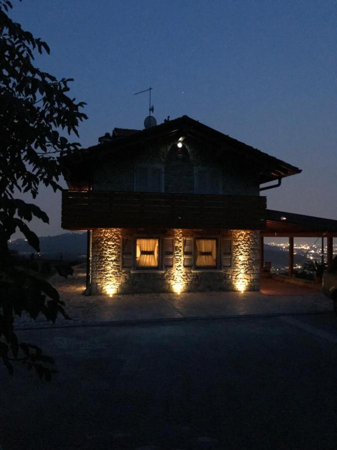 לינה וארוחת בוקר Villa dʼAlmè Le Lanterne מראה חיצוני תמונה