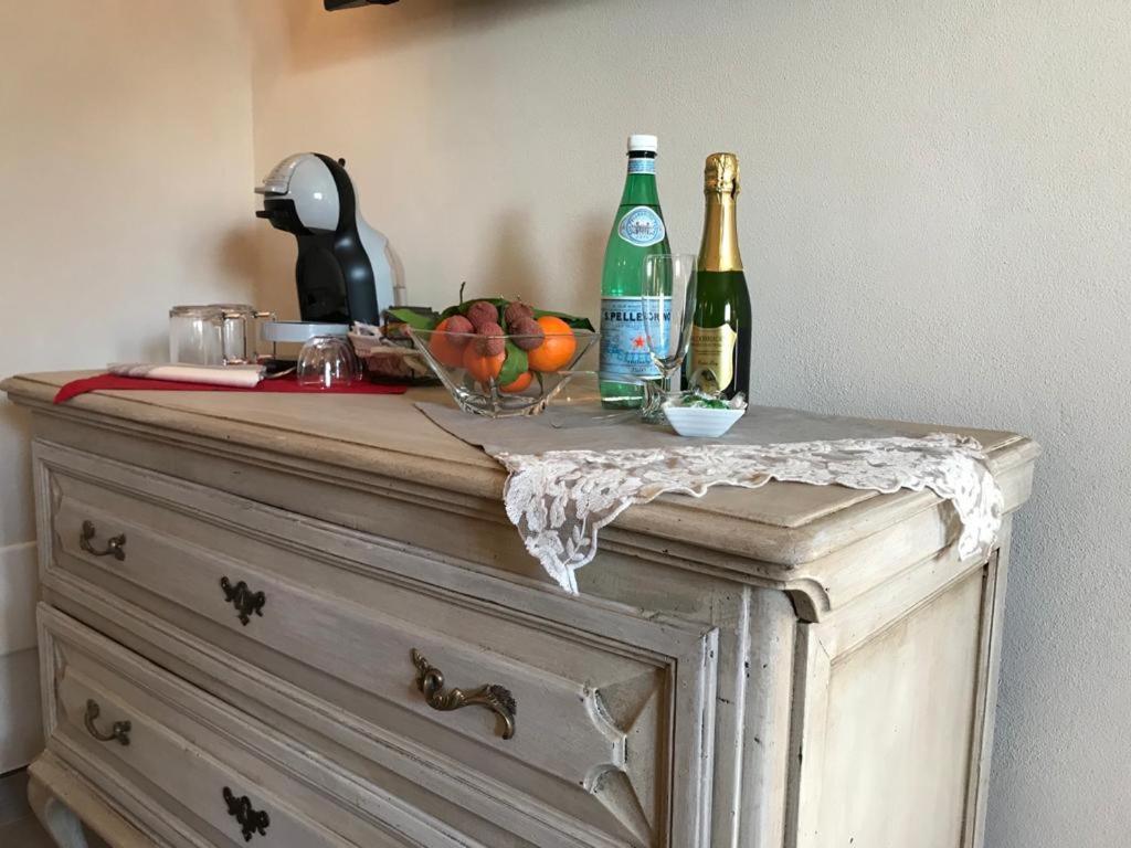 לינה וארוחת בוקר Villa dʼAlmè Le Lanterne מראה חיצוני תמונה