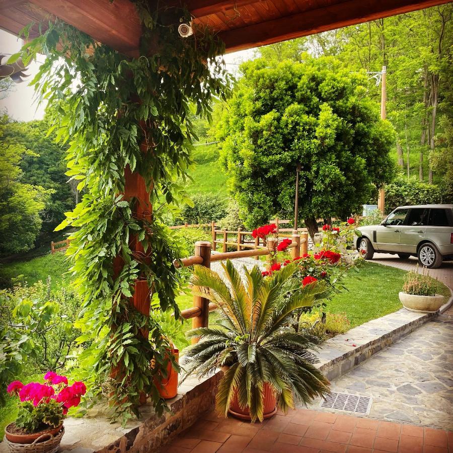 לינה וארוחת בוקר Villa dʼAlmè Le Lanterne מראה חיצוני תמונה